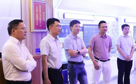 鼎橋CEO蒞臨有人參觀交流，深化5G戰(zhàn)略合作